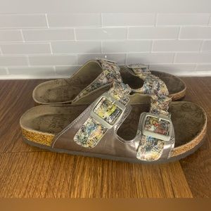 MukLuks Slip On Sandals Women’s Size 8